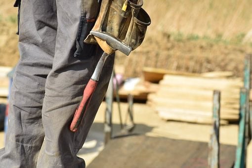 Why You Should Hire a Company for Cabinet Refinishing