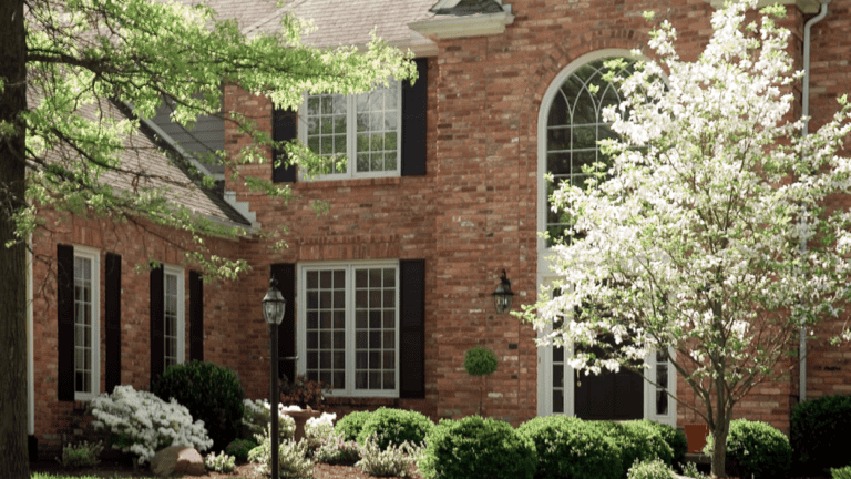 Exterior Painter in Overland Park